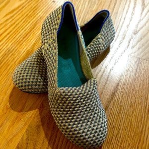 Perfect Girls Rothy’s!